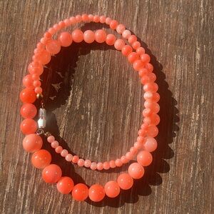 Vintage faux angel skin coral beads necklace